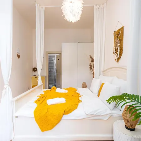 Lägenhet Cozy Gateway Prag
